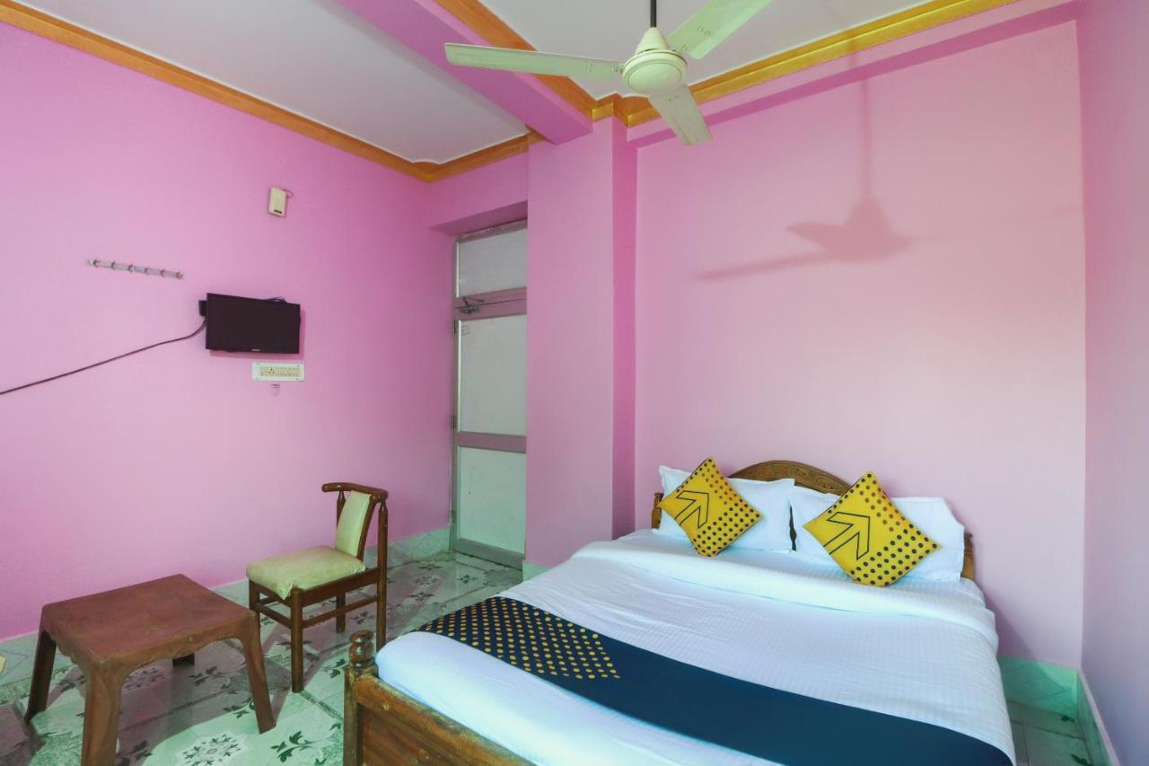 Spot On 65043 Hotel Kalinga Palace Kendrapara Exteriér fotografie