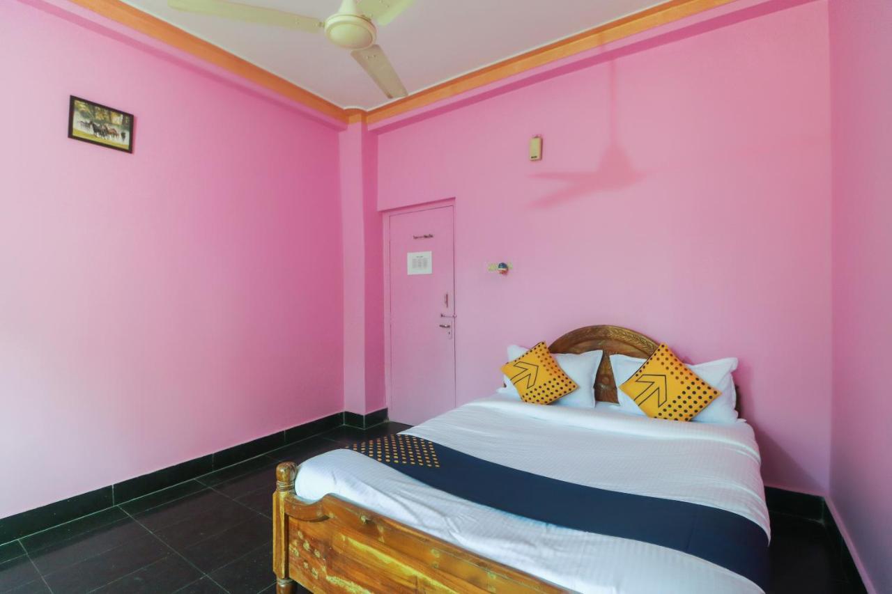 Spot On 65043 Hotel Kalinga Palace Kendrapara Exteriér fotografie