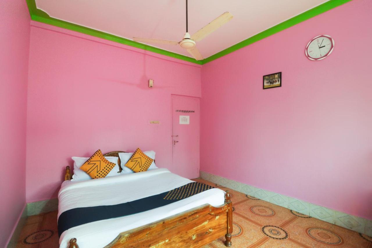 Spot On 65043 Hotel Kalinga Palace Kendrapara Exteriér fotografie
